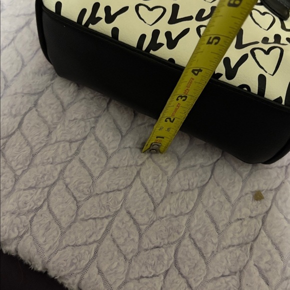 Betsey Johnson Black and White 'Luv' Cosmetic Bag - Picture 8 of 8